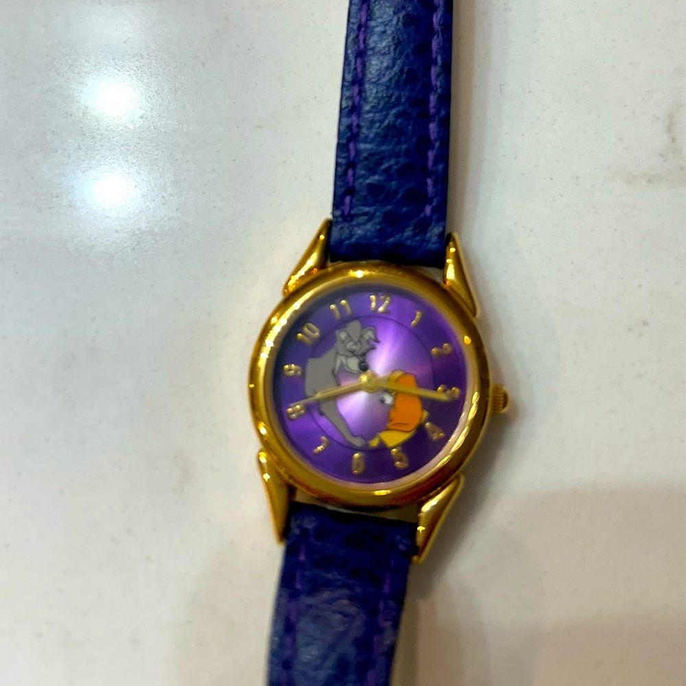 Disney Authentic Lady and the Tramp Rare Women’s Purple Watch working